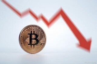 比特币跌17.83%遭大量抛售,比特币跌10%